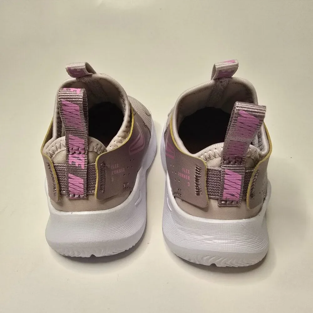 Nike Baby-Boys Nike Flex Runner 3